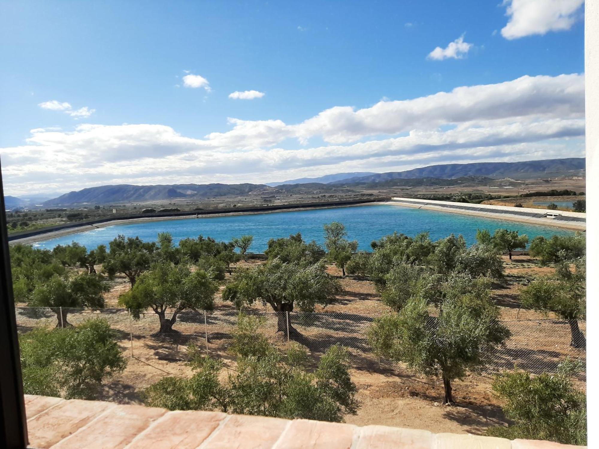 Casita Del Embalse Con Encanto Бьяр Экстерьер фото